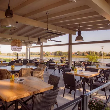 Hotel Weltrad Am Fluss Restaurant & Quartier